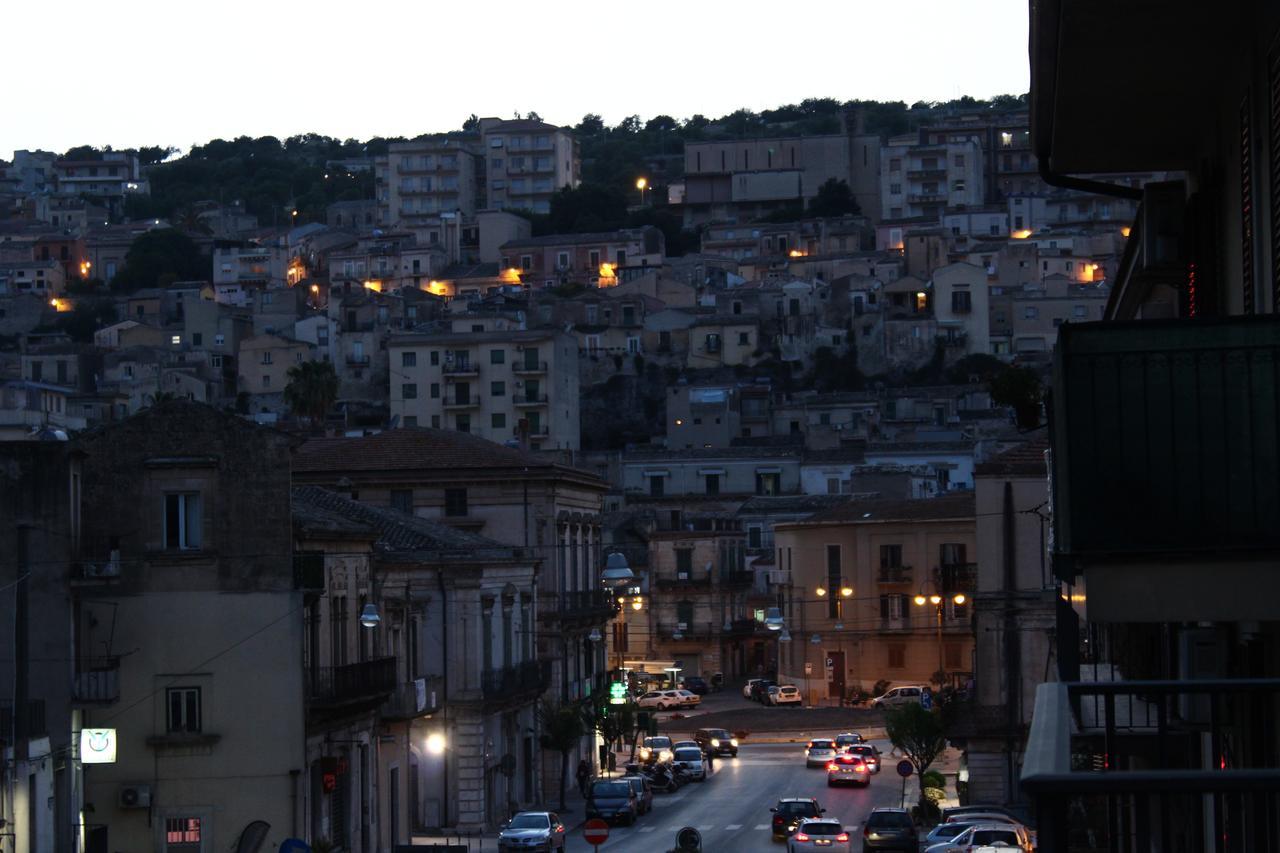 مبيت وإفطار موديكا Il Barocco المظهر الخارجي الصورة